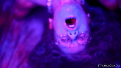 Ilmuhu wuu siigaysanayaa kamarada waxayna isu keentaa kacsi